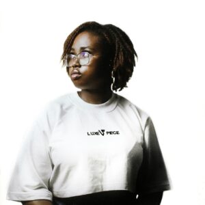 luxe piece classic sleeve crop top