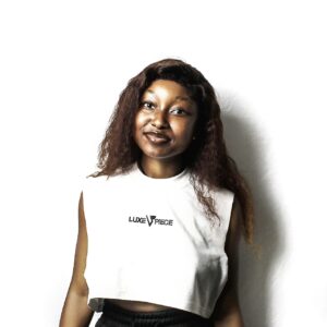 luxe piece sleek sleeveless crop top